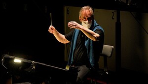 James Conlon rehearses "Il Trovatore" at Los Angeles Opera.