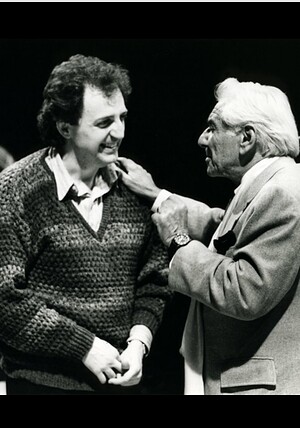 Bramwell Tovey with Leonard Bernstein at the opening concert of the London Symphony Orchestra's 1986 Leonard Bernstein Festival, conducted by Bramwell Tovey